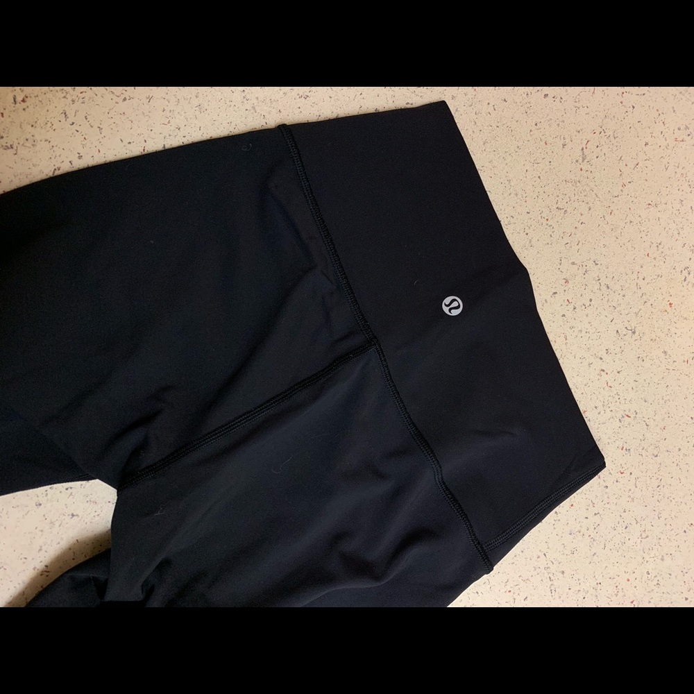 Black Lululemon Leggings Luxtreme Size 4